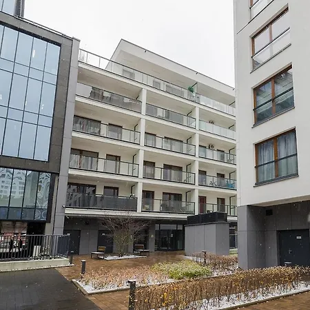 Superapart Przyokopowa 35 * Varšava